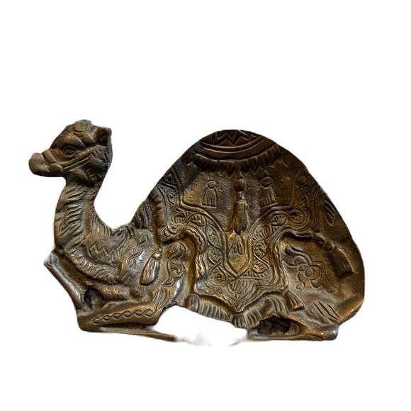 Vintage Solid Brass Camel Trinket Dish Sculpture Metal Turkish Ashtray Egyptian - Picture 1 of 4